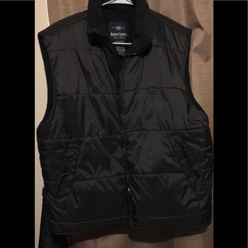 Men’s medium vest